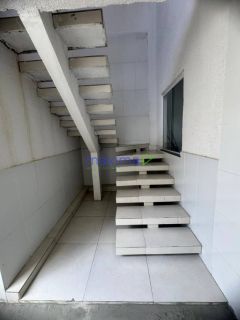 Casa disponivel para aluguel – Coroa do Meio