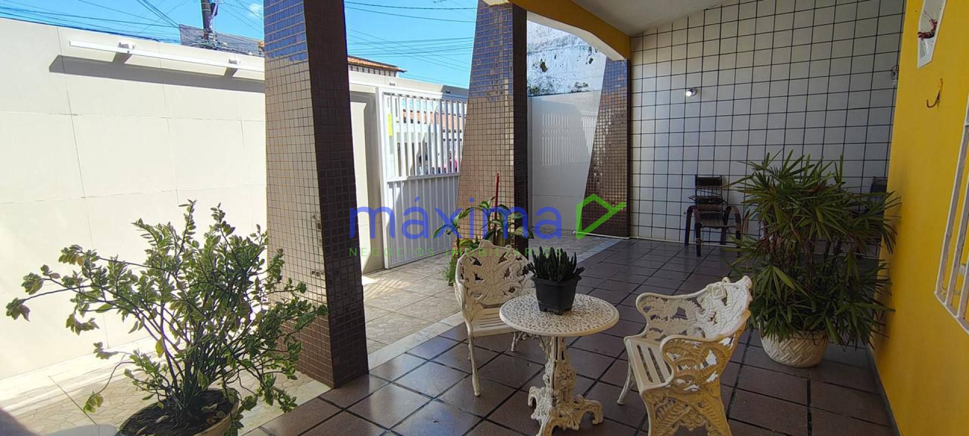 CASA À VENDA NA JABOTIANA