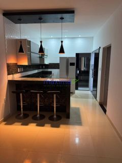 CASA À VENDA NA CIDADE DE BOQUIM