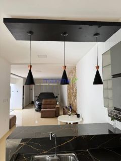 CASA À VENDA NA CIDADE DE BOQUIM