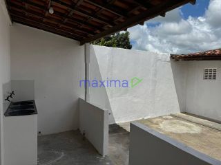 CASA COM QUINTAL NA CIDADE DE BOQUIM