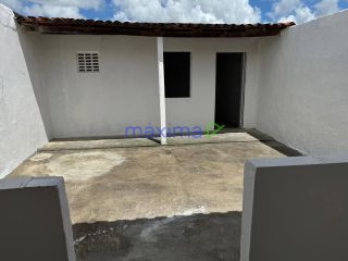 CASA COM QUINTAL NA CIDADE DE BOQUIM