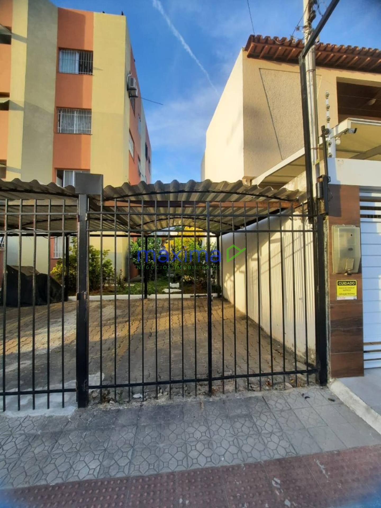 CONDOMÍNIO AMINTHAS GARCEZ