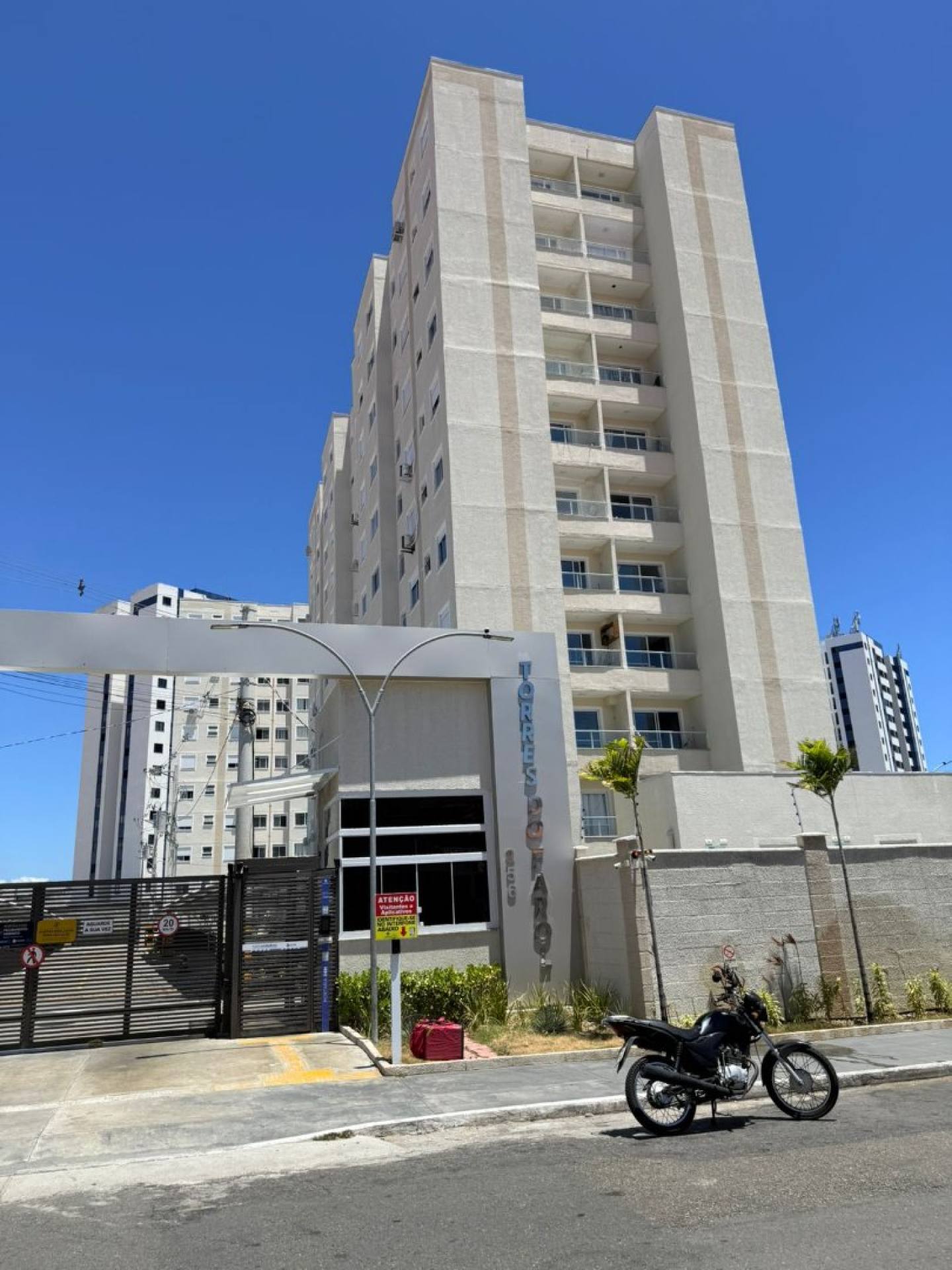 RESIDENCIAL TORRES DO FAROL