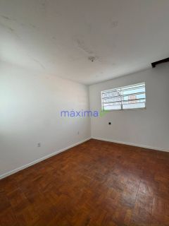 Casa Duplex à Venda na 13 de Julho – Excelente para Moradia ou Comercial