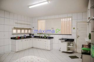 Linda Casa com Andar – Excelente Localização no Bairro Grageru