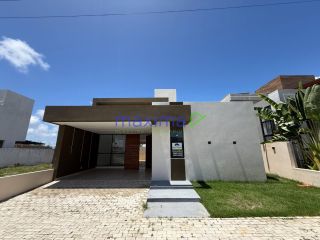 CASA NO CONDOMÍNIO MALUÍ – PÉ NA AREIA