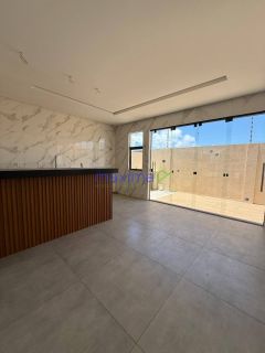 CASA NO CONDOMÍNIO MALUÍ – PÉ NA AREIA