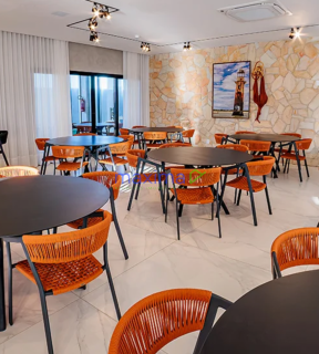 ALUGA-SE – APARTAMENTO ALTO PADRÃO FRENTE MAR | ARUANA – ARACAJU/SE