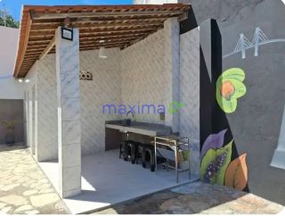 VENDE-SE CASA AMPLA COM ENERGIA SOLAR