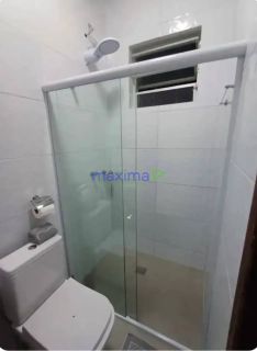 VENDE-SE CASA AMPLA COM ENERGIA SOLAR