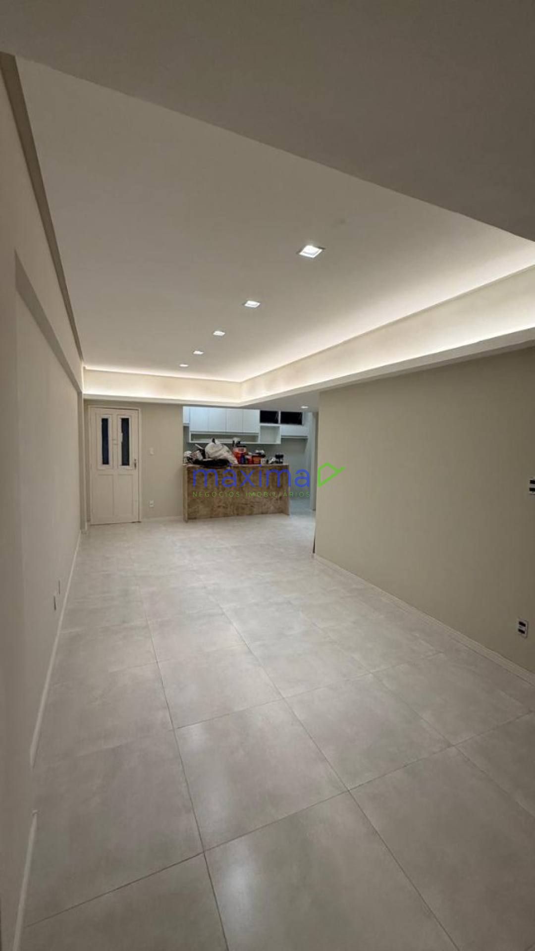 VENDE-SE APARTAMENTO NO EDIFICIO MEDITTERRANÉE – 13 DE JULHO