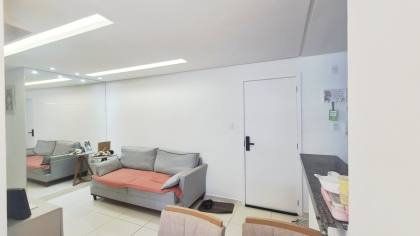 BELO APARTAMENTO NO GREEN VILAGE BARRA DOS COQUEIROS