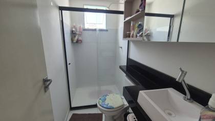 BELO APARTAMENTO NO GREEN VILAGE BARRA DOS COQUEIROS