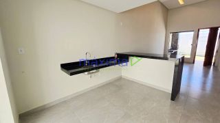 Casa Nova Térrea no Luar da Barra 1