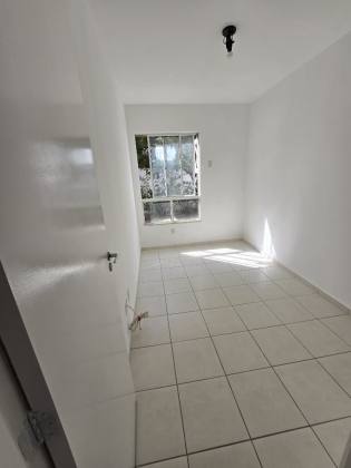 APARTAMENTO TÉRREO NO VIDA BELA COND. CLUBE