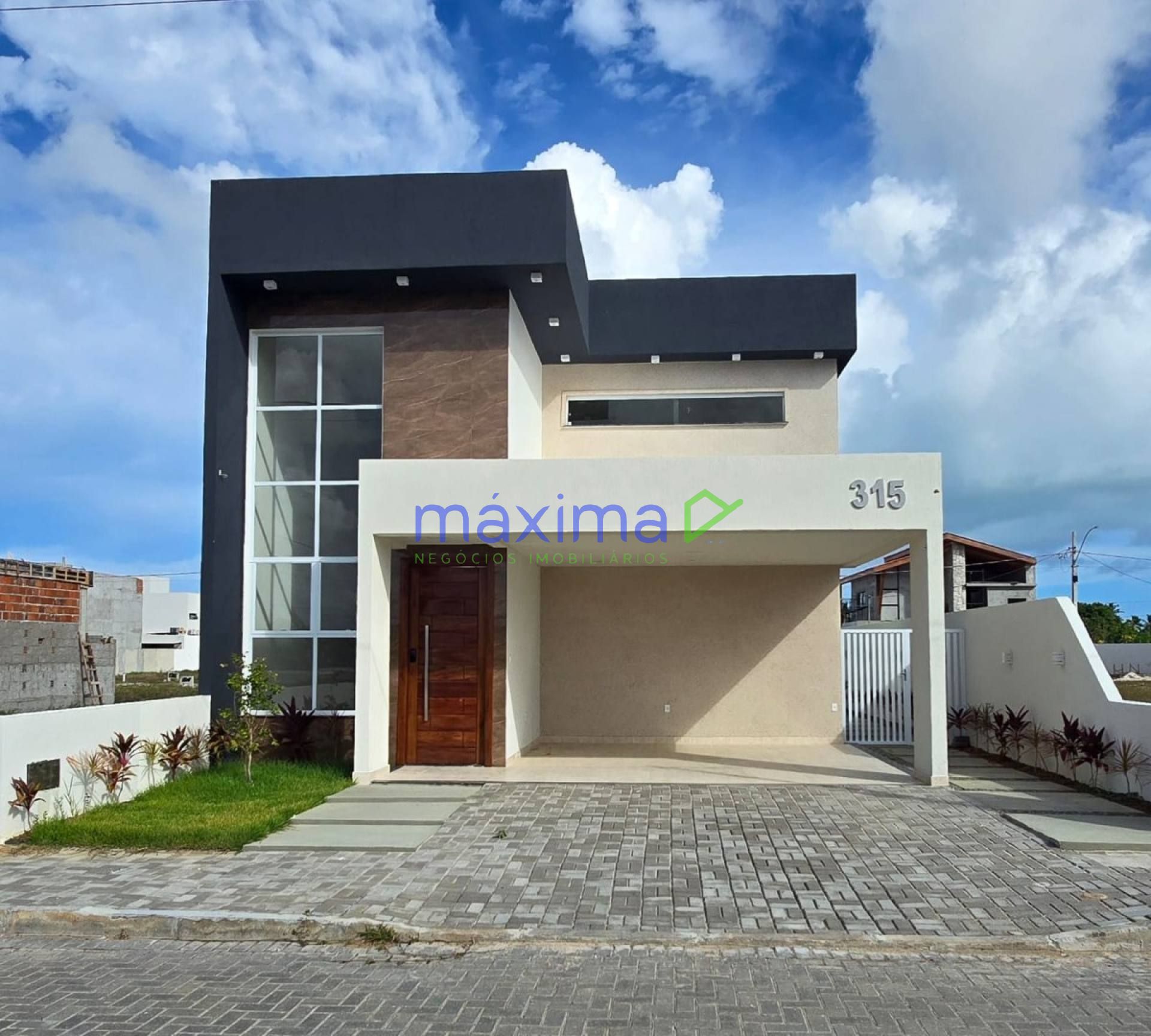 Casa à Venda no Cond. Villaredo - BARRA DOS COQUEIROS