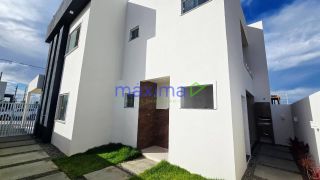 Casa à Venda no Cond. Villaredo - BARRA DOS COQUEIROS