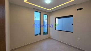 Casa Nova à Venda no Luar da Barra