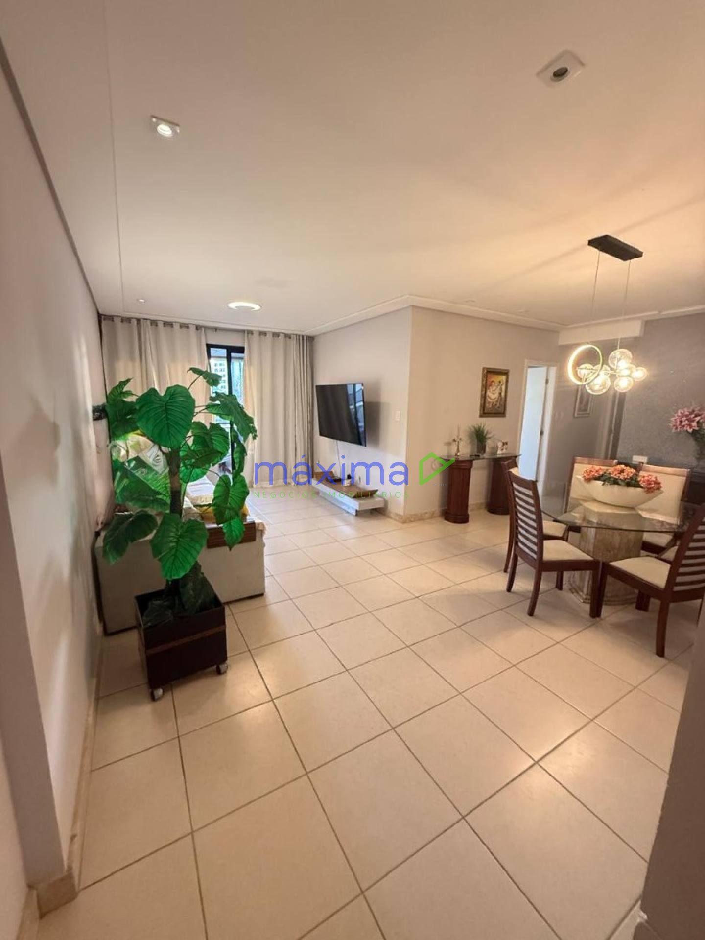 Apartamento à Venda – Ed. Mansão Tramandaí | Bairro Jardins