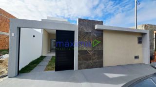 Vende-se Casa Nova no Luar da Barra