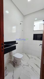 Vende-se Casa Nova no Luar da Barra