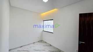 Vende-se Casa Nova no Luar da Barra