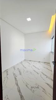 Vende-se Casa Nova no Luar da Barra