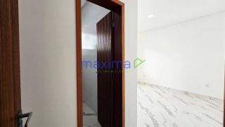 Vende-se Casa Nova no Luar da Barra