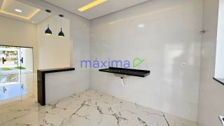 Vende-se Casa Nova no Luar da Barra