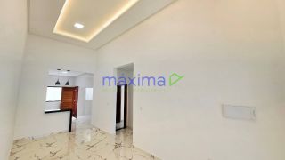 Vende-se Casa Nova no Luar da Barra