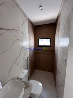 Vende-se Casa Nova com Piscina no Alphaville Terras 1