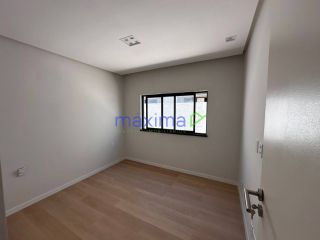 Vende-se Casa Nova com Piscina no Alphaville Terras 1