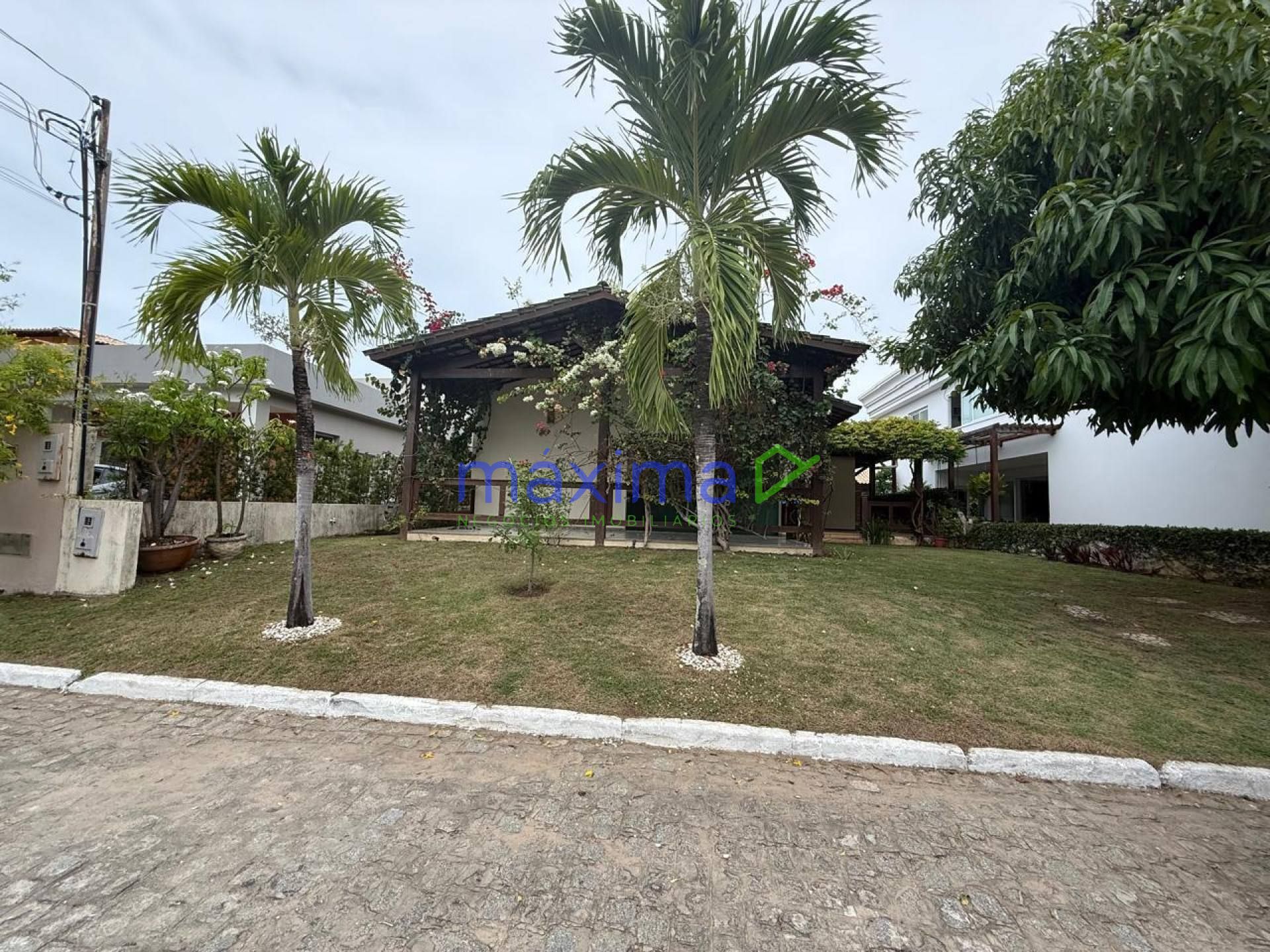 Casa de Condomínio Para Vender com 3 quartos no bairro Aruana em Aracaju