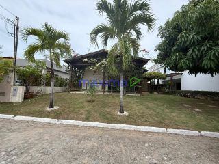 Casa de Condomínio Para Vender com 3 quartos no bairro Aruana em Aracaju