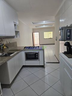 Casa Para Vender com 3 quartos 1 suítes no bairro Atalaia em Aracaju