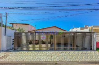 Casa Para Vender com 3 quartos 1 suítes no bairro Atalaia em Aracaju