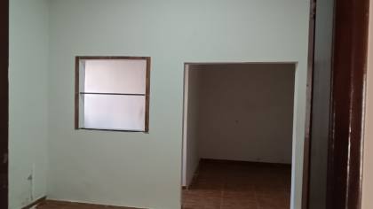 Casa com 2 Pontos Comerciais na Avenida Principal da Farolândia