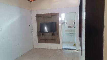 Casa com 2 Pontos Comerciais na Avenida Principal da Farolândia