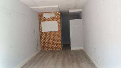 Casa com 2 Pontos Comerciais na Avenida Principal da Farolândia