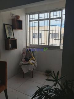 Apartamento à venda no Condomínio Mar Egeu — Bairro Coroa do Meio
