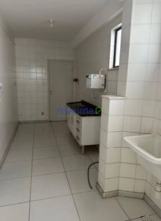 Apartamento à Venda no Residencial Corais, Atalaia