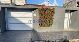 Casa ampla e bem distribuída, ideal para quem busca conforto e lazer em um só lugar.