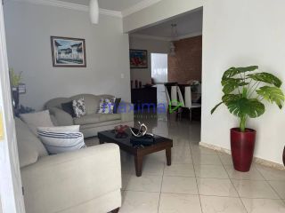 Casa Duplex Reformada à Venda no Luzia