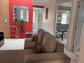 Casa Duplex Reformada à Venda no Luzia