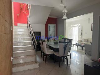 Casa Duplex Reformada à Venda no Luzia