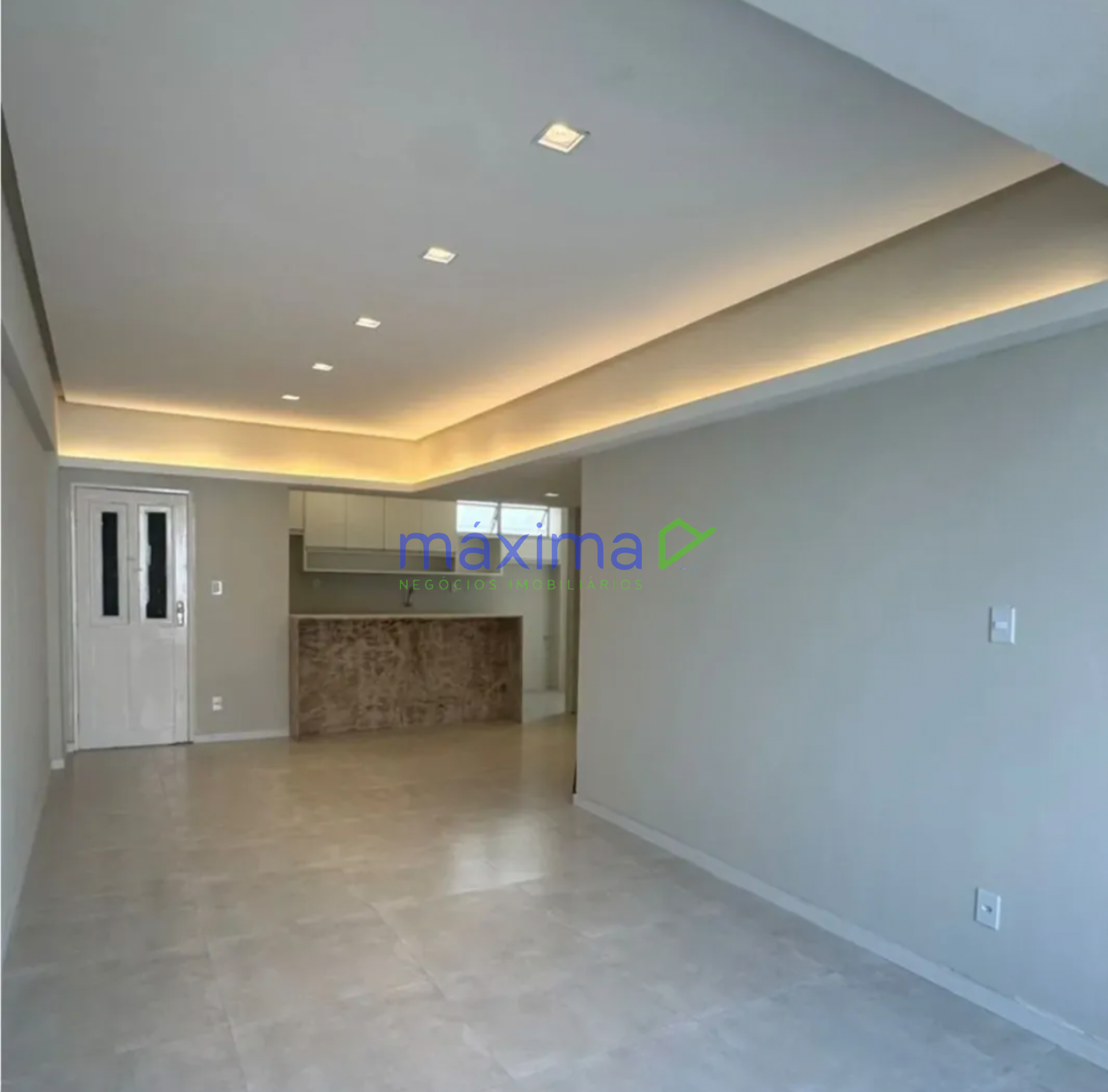 Apartamento à venda no Edifício Mediterranée no bairro 13 de julho