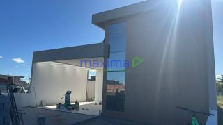 Casa moderna à venda no Condomínio Villaredo Barra