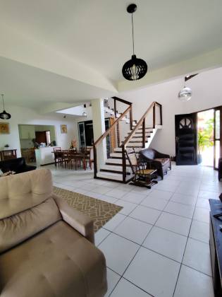 Casa à venda no Portal do Sol – Conforto, espaço e sofisticação