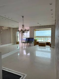 Apartamento à Venda no Clube Atalaia